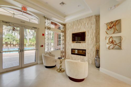 10054 Armani Dr, Boynton Beach FL 33437-3743 exterior