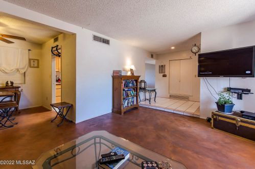 1424 Chapala Dr, Tucson AZ  85704-2037 exterior