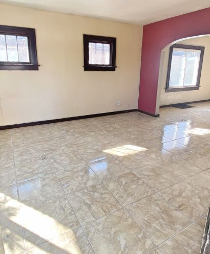 1105 Prairie Ave, Joliet, IL 60435-4553