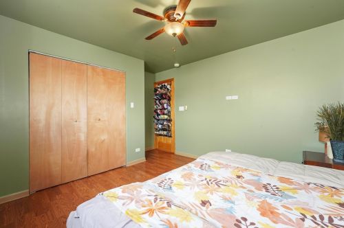 6632 64th Pl, Chicago IL  60638-4940 exterior