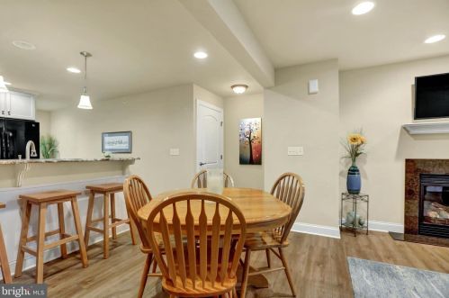 85 Midway Farms Ln, Lancaster PA 17602-2670 exterior