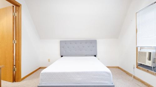 1915 University Ave, Madison WI 53726-3918 exterior