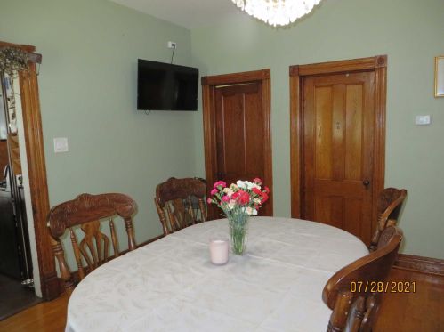 27 Orch Pl, Poughkeepsie NY 12601-1911 exterior