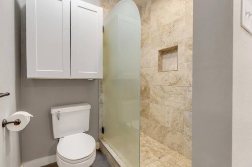 7300 Danwood Dr, Austin TX 78759-3755 exterior