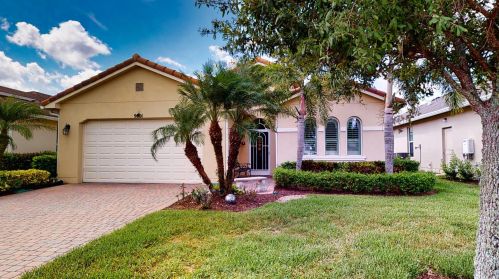 9601 Royal Poinciana Dr, Fort Pierce FL  34987-2508 exterior