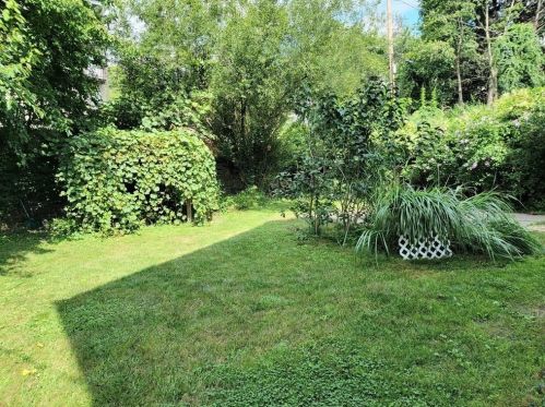 11 Henchman St, Worcester MA 01605-2418 exterior