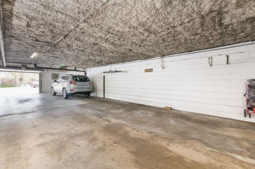 6233 Niagara Ave, Chicago IL  60631-2146 exterior