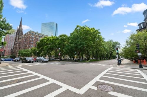 34 Commonwealth Ave, Boston MA exterior