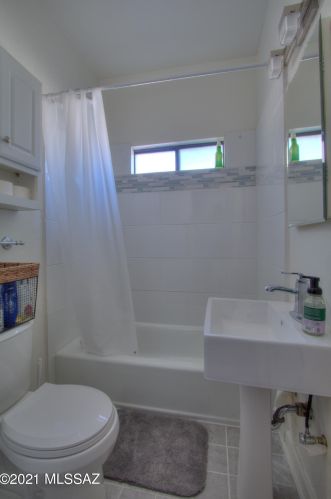 1332 9th St, Tucson AZ  85719-5456 exterior