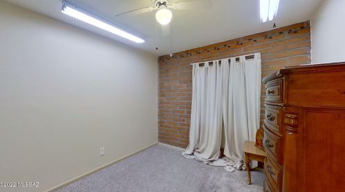 9401 Deer Trl Cir, Tucson AZ 85710-8034 exterior