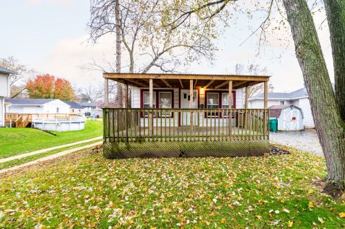 313 White Ave, Joliet, IL 60433-1319