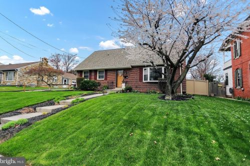 774 Broadway, Hanover, PA 17331-2013