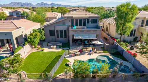 23002 52nd St, Phoenix AZ 85018-4402 exterior