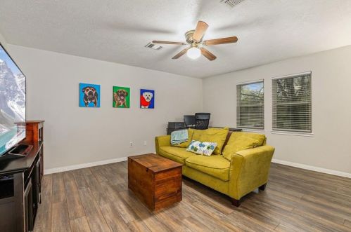 5611 Frst Timbers Dr, Humble TX 77346-1937 exterior