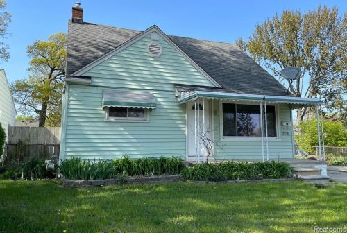 32176 Chester St, Garden City, MI 48135-1742