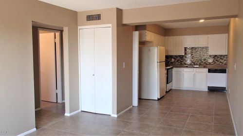 1615 51st St, Phoenix, AZ 85008-4252