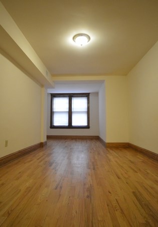 3709 Fremont St, Chicago, IL 60613-3961