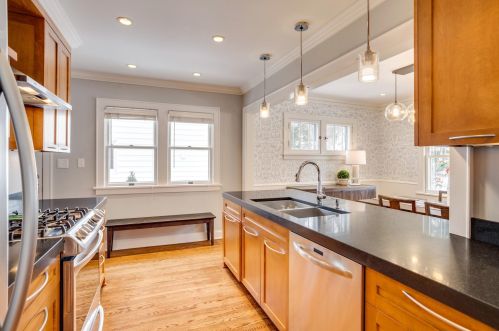 1305 Hartford Ave, Saint Paul MN 55116-1623 exterior