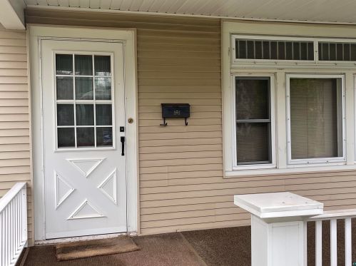 4722 6th St, Duluth, MN 55807-2017