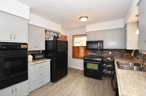 3817 87th St, Milwaukee WI  53222-2840 exterior