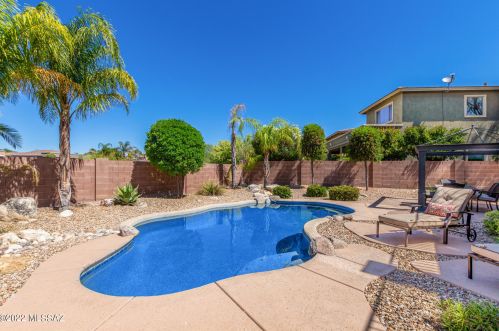 11779 Mesquite Holw Dr, Tucson AZ 85737-7350 exterior