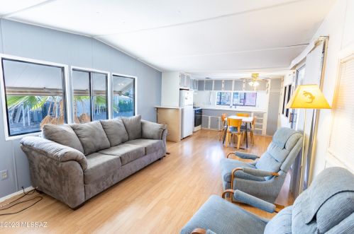 5401 Flying M St, Tucson AZ 85713-6421 exterior