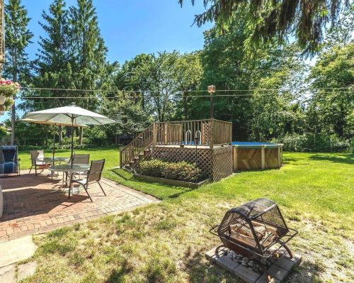 1638 Louis Kossuth Ave, Bohemia NY 11716-1514 exterior