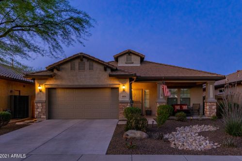 28719 25th Gln, Phoenix AZ  85085-3735 exterior