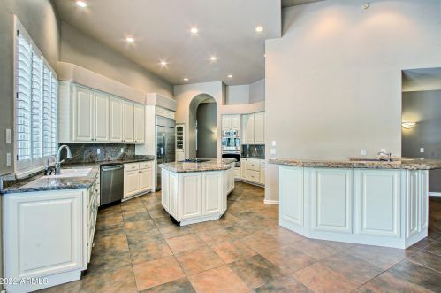 13810 34th St, Phoenix AZ  85032-5305 exterior