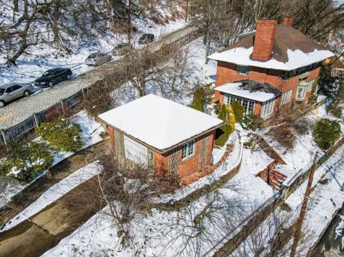 4305 Centre Ave, Pittsburgh PA 15213-1452 exterior