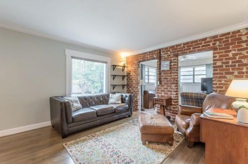 709 Campbell Cir, Atlanta, GA 30354-1063