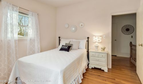 25 Exeter St, Old Bridge NJ 08857-2202 exterior