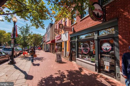 130 Tennessee Ave, Washington, DC 20002-6426