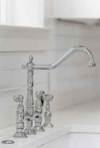 212 Hilda St, Tampa FL  33603-3660 exterior