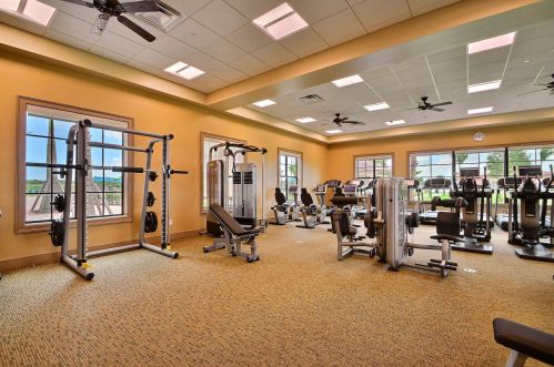 9521 Royal Poinciana Dr, Fort Pierce FL 34987-2514 exterior