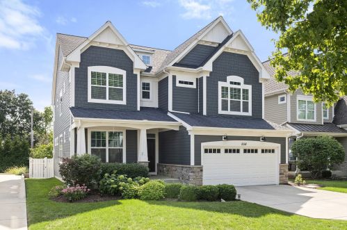 256 Elmhurst Ave, Elmhurst, IL 60126-2961