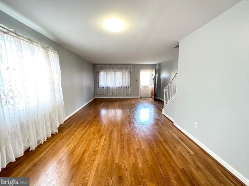 56 Gordon St, Alexandria VA  22304-4930 exterior