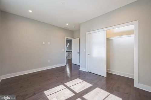 708 Caledonia St, Philadelphia PA 19128-1100 exterior