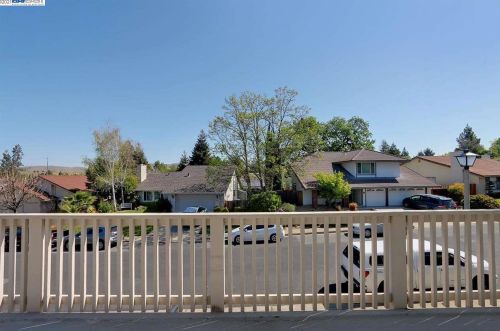 4410 Black Walnut Ct, Concord CA 94521-4320 exterior