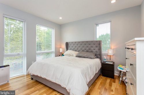 1500 26 St, Philadelphia PA 19121-4602 exterior