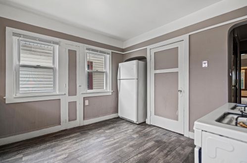 4506 37th St, Milwaukee WI  53209-5910 exterior