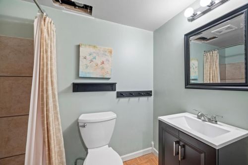 50 Kenneth Dr, Pittsburgh PA 15223-1204 exterior