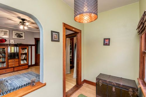 325 Montana St, Milwaukee WI 53219-3077 exterior