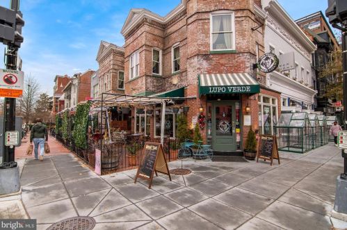 1406 Swann St, Washington DC  20009-3904 exterior