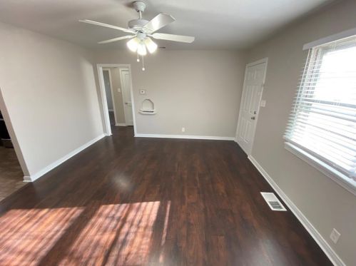 1319 Hansboro Ave, Dallas TX  75224-2549 exterior