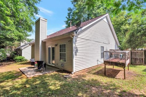 3804 Benjamin Ct, Atlanta GA 30331-2056 exterior