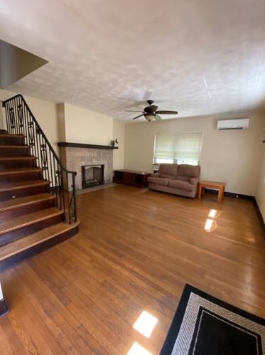 5503 5th Ave, Pittsburgh PA  15232-2301 exterior