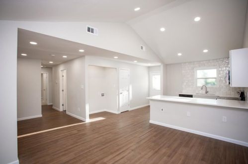 1903 El Capitan Dr, Dallas TX  75228-1621 exterior