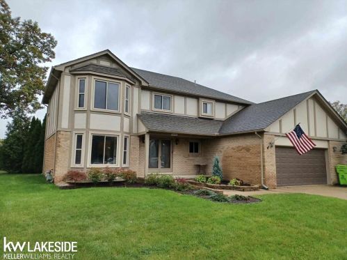 52204 Antler Dr, Macomb Township MI  48042-3496 exterior