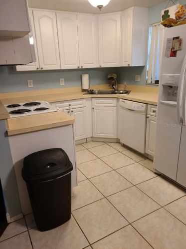 9204 Maybury Ct, Tampa, FL 33615-1955